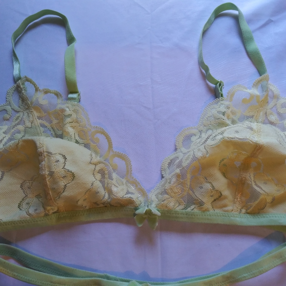Bra & gstring set - Picture 6 of 6